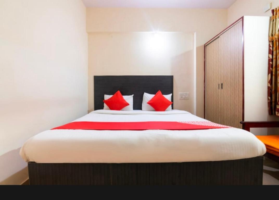 Royal Guest Inn Hsr Layout Бангалор Экстерьер фото